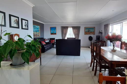 5 Bedroom Property for Sale in Dana Bay Western Cape